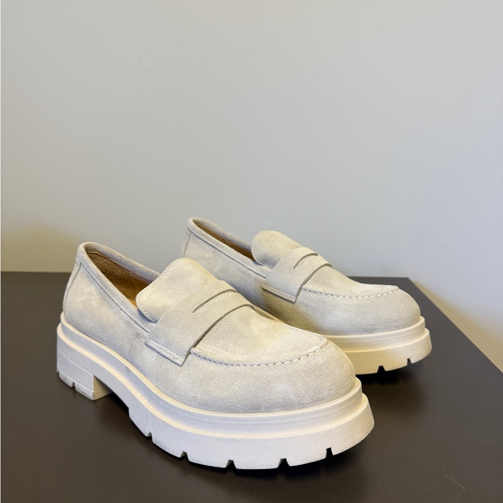Stylish Light Gray Loafers